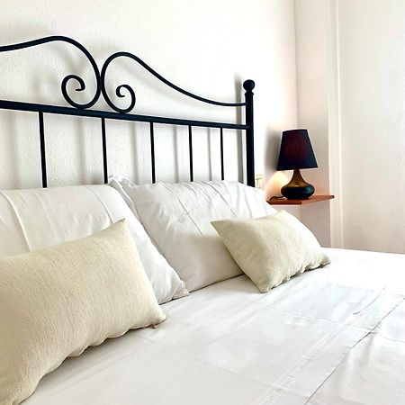 Square Inn Apartment ออลเบีย ภายนอก รูปภาพ